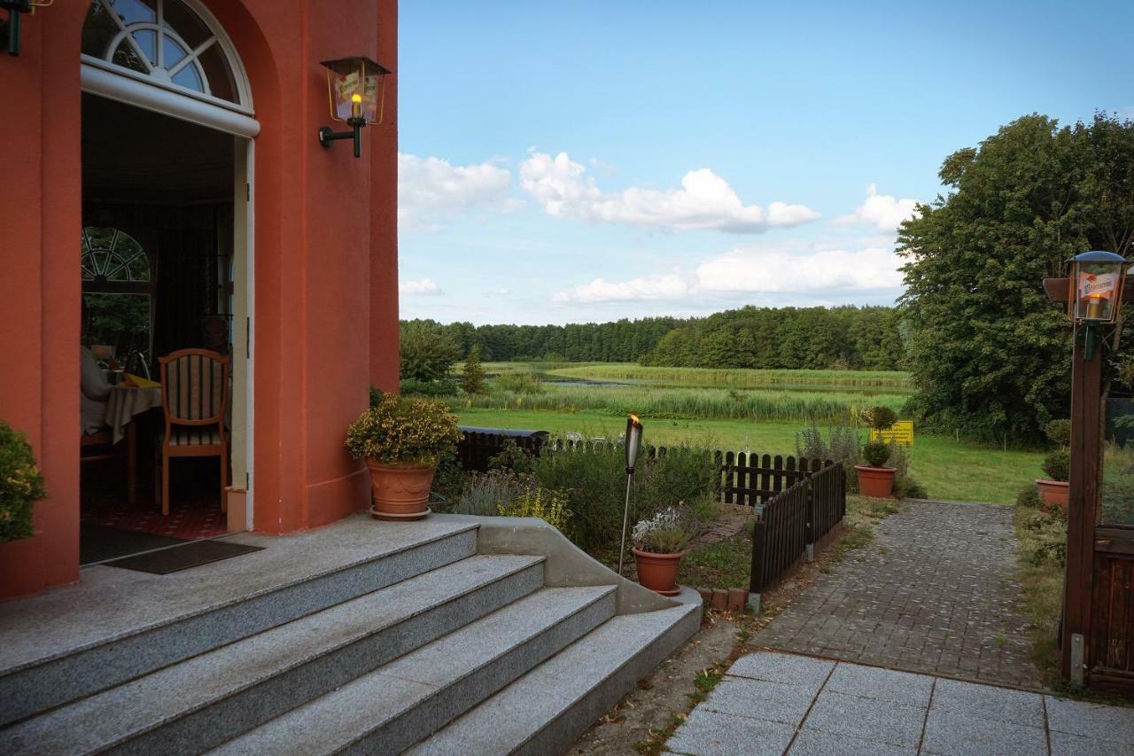 Altes Gutshaus-Federow Hotel Exterior foto